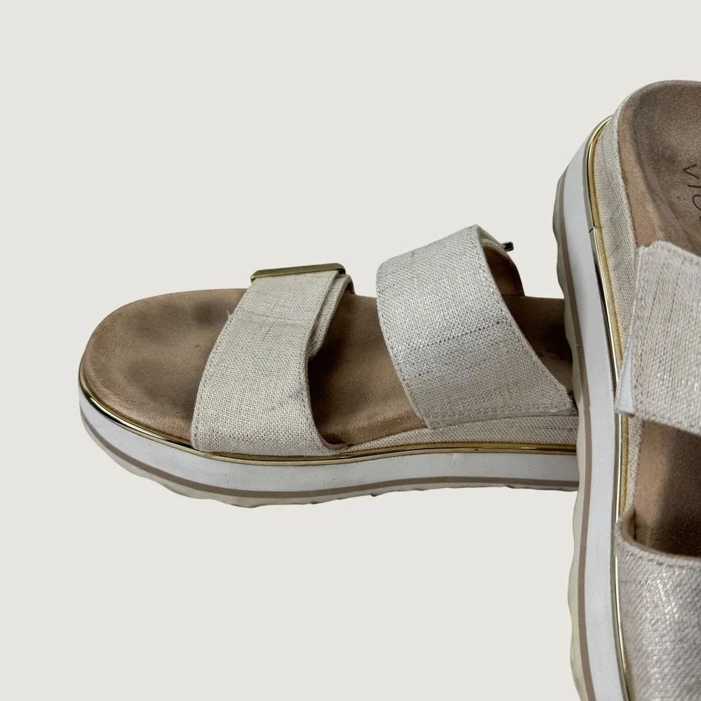 Vionic Brandie Sandals Women 9 Cream Gold Platform Slide Orthotic Comfort Casual